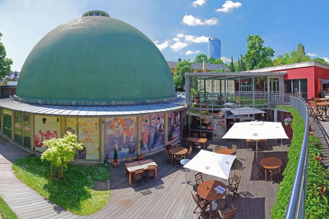 View of the planetarium from the sun deck of the Restaurant Bauersfeld, © Zeiss-Planetarium Jena, Foto: W. Don Eck